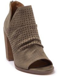 report shoes