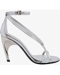 McQueen - Twisted Armadillo 95Mm Patent Sandals - Lyst