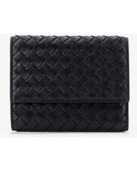 Bottega Veneta - Bi-Fold Intrecciato Wallet With Zip - Lyst