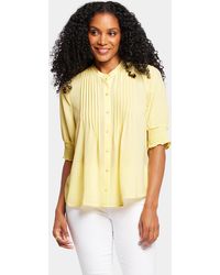 NYDJ - Pleated Short Sleeved Blouse In Yellow Daisy - Lyst