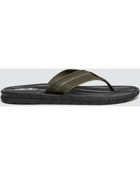 Oakley Sandals, slides and flip flops for Men | Online Sale up to 43% off |  Lyst