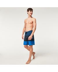 Uomo Abbigliamento da Moda mare da Pantaloncini da bagno e da surf Solid Crest 19 Boardshort da Uomo di Oakley in Blu 
