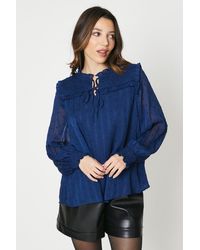 Oasis - Tie Neck Shirred Front Long Sleeve Top - Lyst