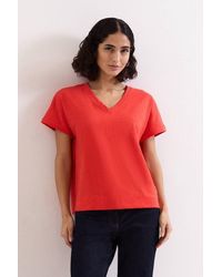Phase Eight - Saphiya Relaxed V-Neck T-Shirt - Lyst