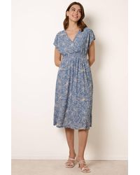 Blue Vanilla - Elasticated Waist Short Sleeve V-Neck Midi Dress - Lyst