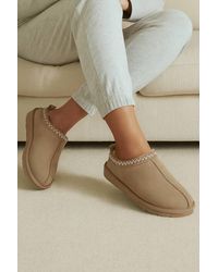AJVANI - Faux Fur Lined Comfy Aztec Embroidered Ultra Mini Booties Slippers - Lyst