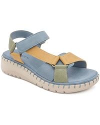 Pavers - Adjustable Fastening Cushioning Sandals - Lyst