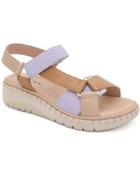 Pavers - Adjustable Fastening Cushioning Sandals - Lyst