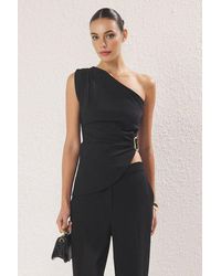 WOVCOR - One Shoulder Buckle Detail Asymmetric Fitted Top - Lyst