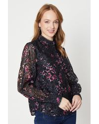 Oasis - Printed Broderie Lace Trim Blouse - Lyst