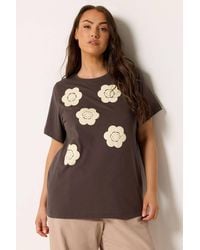 Yours - Daisy Applique T-Shirt - Lyst