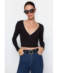 WOVCOR - V-Neck Long Sleeve Crop Knit Top W/ Lace Trim Detail - Lyst