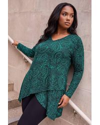 Roman - Curve Paisley Print V-Neck Stretch Top - Lyst