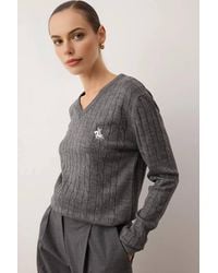 WOVCOR - Embroidered Motif V-Neck Cable Knit Jumper - Lyst