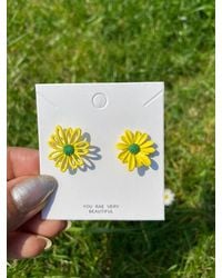 The Colourful Aura - Colourful Daisy Sun Flower Floral Stud Earrings - Lyst