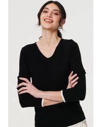 Izabel London - Contrast Trim V-Neck Knit Top - Lyst