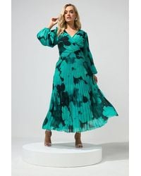 Yours - Long Sleeve Pleat Maxi Dress - Lyst