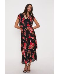 Oasis - Red Floral Plisse Frill Sleeve Detail Tiered Midi Dress - Lyst