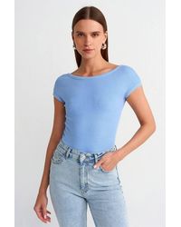 Dilvin - Crop T-Shirt With Boat Neck - Lyst
