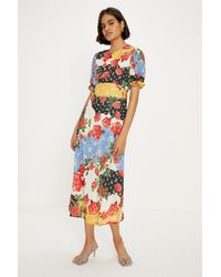 Oasis - Petite Short Sleeve Floral Print Midi Tea Dress - Lyst