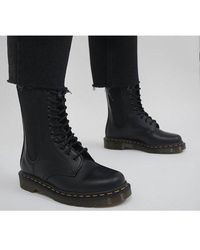 Dr. Martens 1490 Virginia Leather 10-eye Boots in Black | Lyst