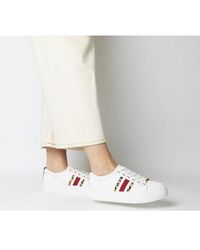 white trainers office