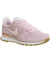 nike internationalist pink grey