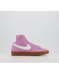 womans nike high tops