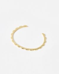 Oliver Bonas - Senna Scalloped Flower Bangle - Lyst