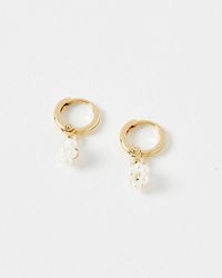 Oliver Bonas - Rosa Faux Pearl Flower Drop Huggie Earrings - Lyst