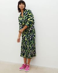 Oliver Bonas - Abstract Print Crinkle Midi Skirt, Size 6 - Lyst