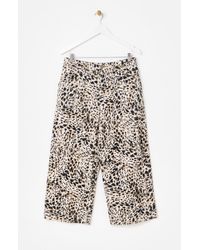 Oliver Bonas - Cream & Black Animal Print Cropped Wide Leg Jeans, Size 12 - Lyst