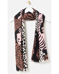 Oliver Bonas - & Pink Cuddling Cats Knitted Scarf - Lyst