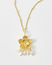 Oliver Bonas - Sarah Filigree Flower & Pearl Gold Plated Pendant Necklace - Lyst