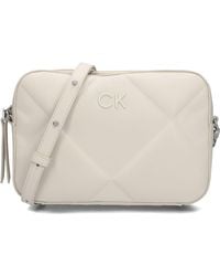 Calvin Klein - Umhängetasche Re-lock Quilt Camera Bag - Lyst