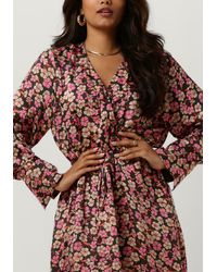 Second Female - Midikleid Victory V-neck Dress - Lyst