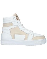 livia sneaker nikkie