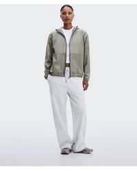 On Shoes - Explore Lightweight Waterproof Jacket - Lyst