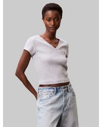 Calvin Klein - T-Shirt A- SS WOVEN RIB VNECK TEE mit gewebtem Label - Lyst