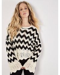 Apricot - Rundhalspullover Chevron-Pullover Mit Trompetenärmeln - Lyst