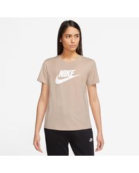 Nike - ESSENTIALS WOMEN'S LOGO T-SHIRT - Lyst