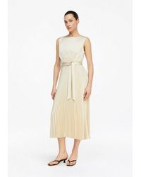 Comma, - Midikleid Kleid Satinkleid Mit Plissée-Rock - Lyst