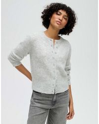 Opus - Strickjacke Dreni Aus Weicher Wolle Figurbetonter Schnitt Mit Schmaler Silhouette Und Rundhals - Lyst