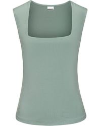 Lascana - Tanktop aus bügelfreiem Material, elegantes Basic-Top mit breiten Trägern - Lyst