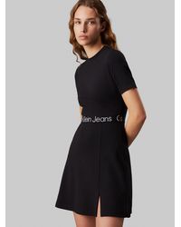 Calvin Klein - Skaterkleid TAPE MILANO SHORT SLEEVE DRESS mit Logoschriftzug - Lyst