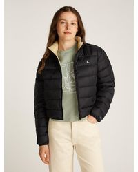 Calvin Klein - Steppjacke UL SHORT PUFFER Mit Logoprägung - Lyst