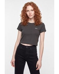 Vans - T-Shirt Lorraine Ribbed Mini Shirt Für Erwachsene, Mit Rundhalsausschnitt, Kurzarmdesign, Aus Baumwolle - Lyst