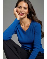 Laura Scott - V-Ausschnitt-Pullover Mit Femininer Wellenkante - Lyst