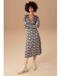 Aniston CASUAL - Jerseykleid mit trendigem Retromuster bedruckt - Lyst