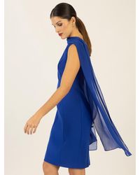 Apart - Etuikleid aus einer leicht strukturierten Ware und angearbeitetem Cape - Lyst